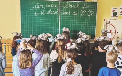 Zu Besuch: Cremare bei der Rheingold-Grundschule in Brey