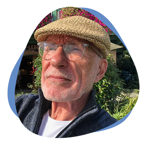Älterer Mann mit Hut