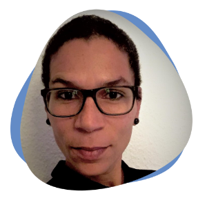 Frau mit Brille