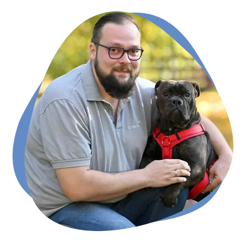Cremare Tierbestattung Mitarbeiter mit Hund